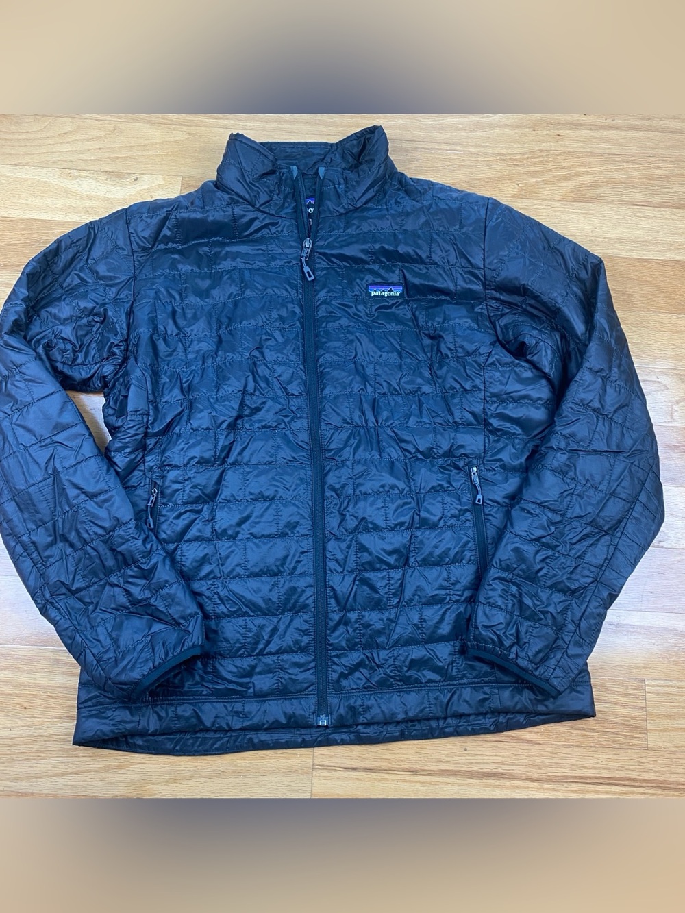 Patagonia Nano Puff Jacket Black Quilted Insulated Primaloft HILTON Hotel Men’s